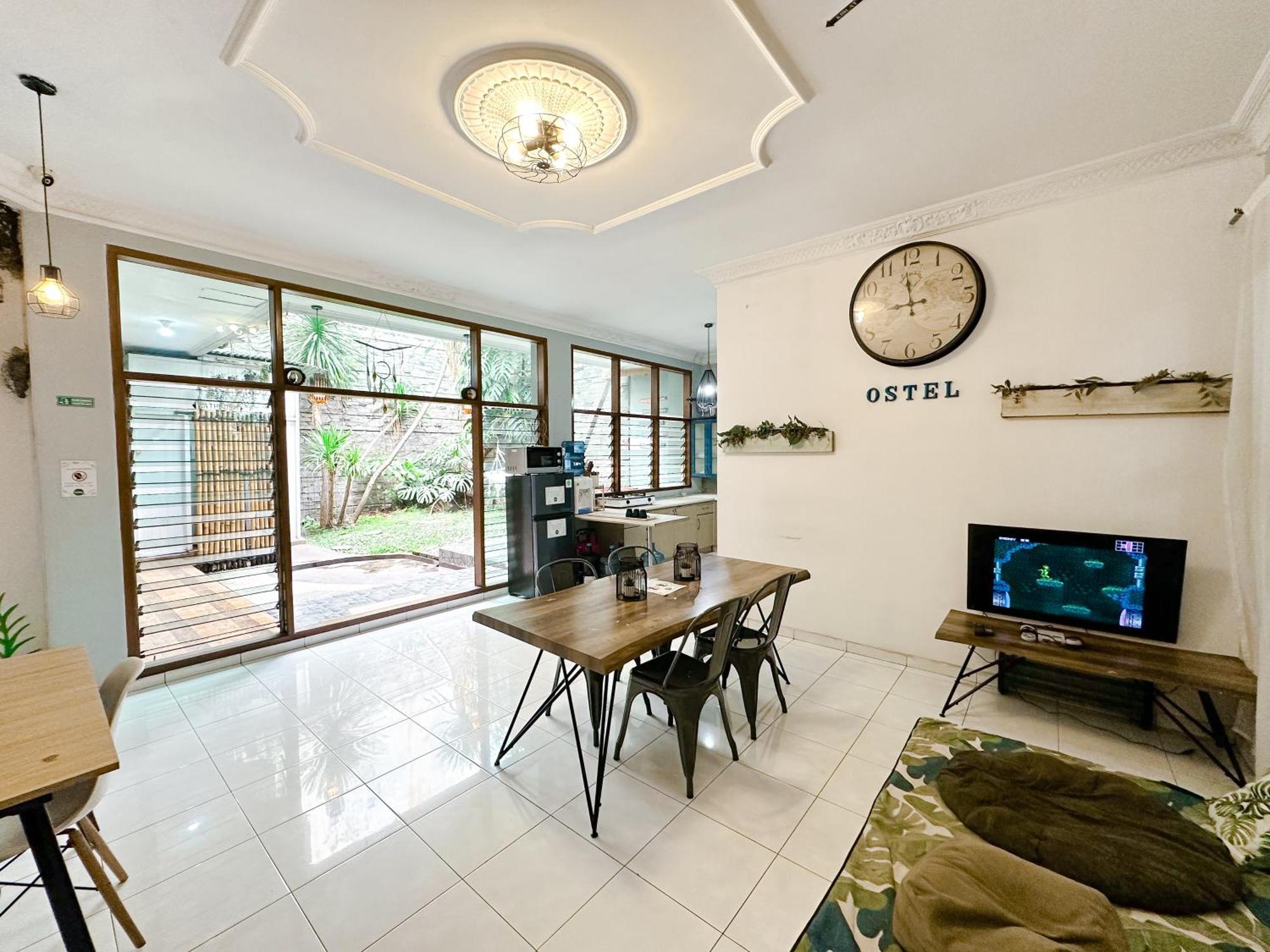 Ostel By Ostic Hostel Bandung Luaran gambar